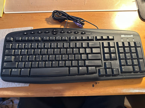 Tastiera computer cablata