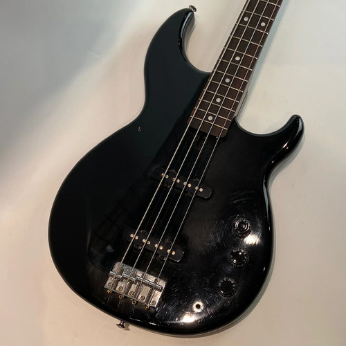 Yamaha black broad - bb-v, bass