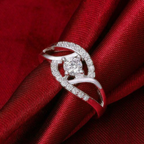 68ct white round cut - white,