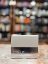 OSCAR DE LA RENTA INTRUSION