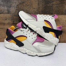 Nike Air Huarache University