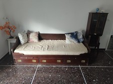 Scrivania E Letto Alla