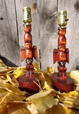 Coppia di lampade totem