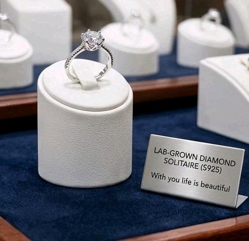 Anello solitario diamante