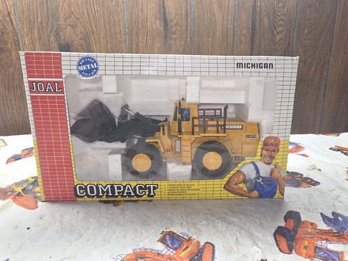 Die cast movimento terra - cast,