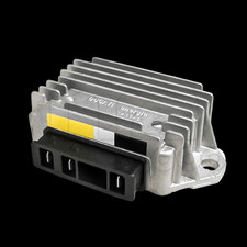 REGOLATORE DI TENSIONE