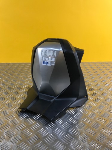 Tablier supérieur avant pour