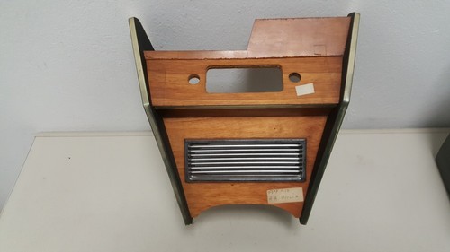 Mobiletto consolle centrale