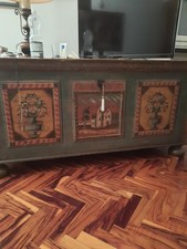 Cassapanca tirolese originale 1835 – dipinta a mano, legno massello