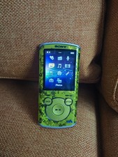 SONY WALKMAN NWZ-E463 DIGITAL MEDIA PLAYER VERDE CREMISI CAMO RARE MP3 RADIO FM