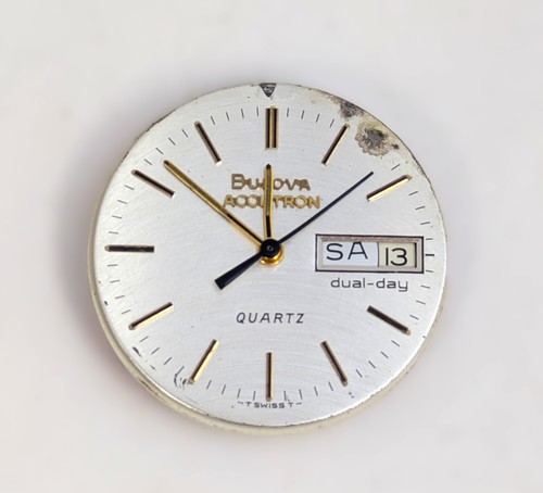Bulova accutron date - w/, quartz