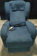 Poltrona  Relax/ alza persone elettrica 2 motori colore blu con tavolino+cuscino