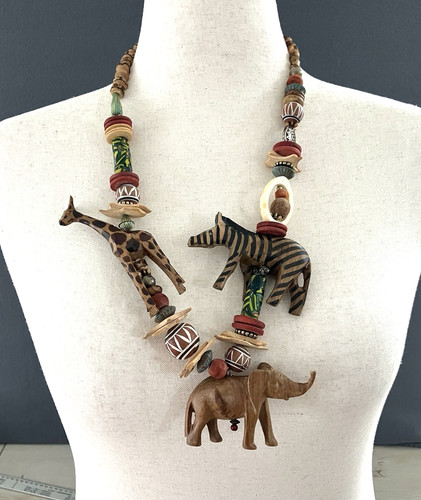Collana vintage africana legno
