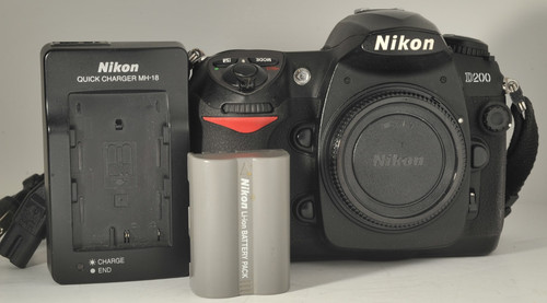 Nikon d200 dx dslr - mp,