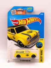 67 Austin Mini Van Giallo Auto