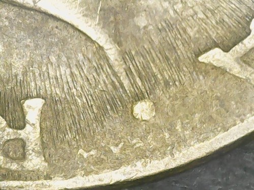 200 lire 1981 errore - errore, collo