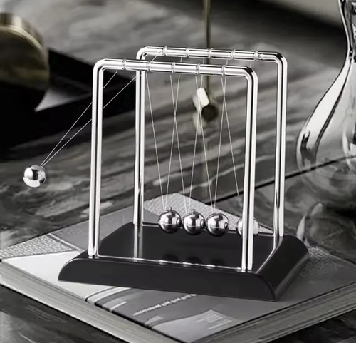 Culla newton equilibrio - di,