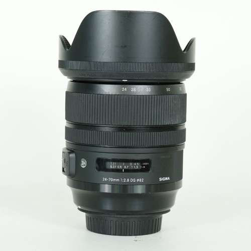 Sigma 70mm dg os hsm - f2.8,