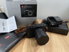Leica Q2 monocromatica