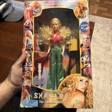 Shakira The Famous Idolo