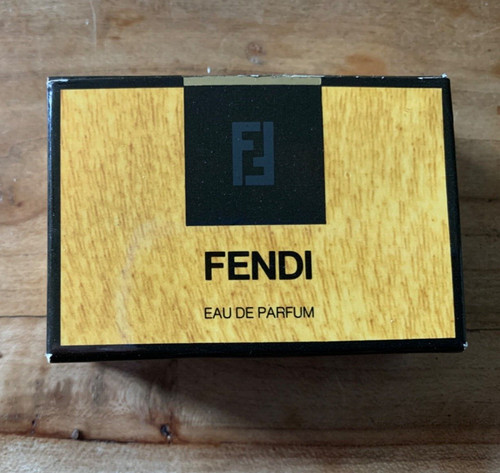 Fendi scatola bottiglietta - fendi-scatola, -bottiglietta