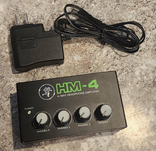 Amplificatore per cuffie