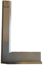 SQUADRA 90° CON CAPPELLO