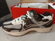 NIKE ZOOM  VOMERO 5 - Sneakers