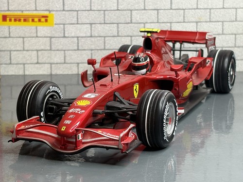 Hot wheels formula 1 - 1:18,
