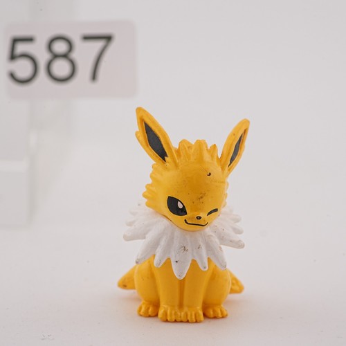 Pokemon figure sold - pokemon, per