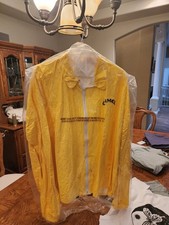 Giacca a vento Tyvek gialla