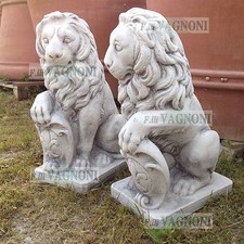 Coppia di leoni cm 40 leone stemma in cemento marmo e pietra statua giardino