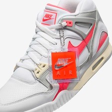 Nike Air Tech Challenge 2