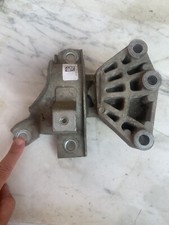 SUPPORTO MOTORE ANTERIORE