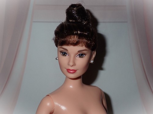 Audrey hepburn colazione - hepburn,