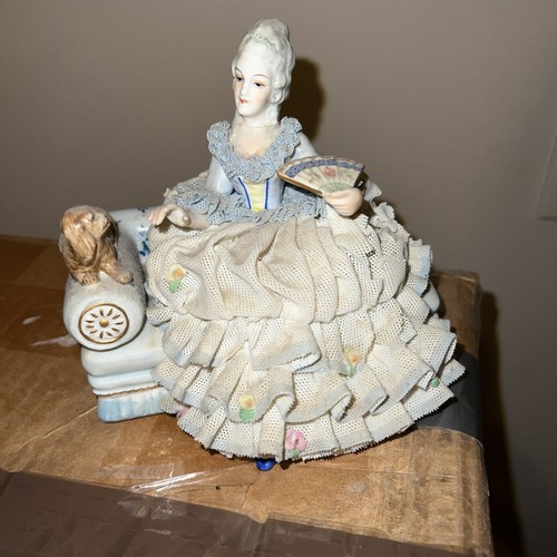 Antica statuina ceramica