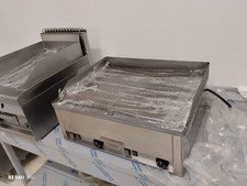  Fry top  ½ liscio – ½