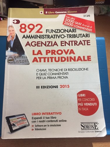 892 funzionari tributari