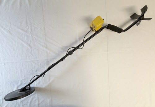 Metal detector ricerca terra
