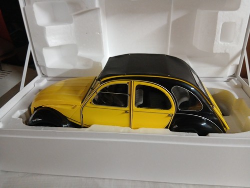 Citroen 2cv charleston - 1/8,