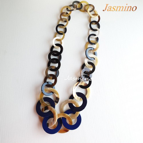 Collana con corno blu - , a