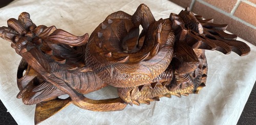 Drago legno con palla - drago,