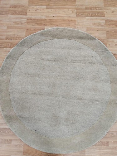 Tappeto rotondo trapuntato - , a
