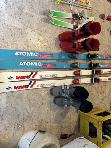 Due coppie scii neve - coppie,