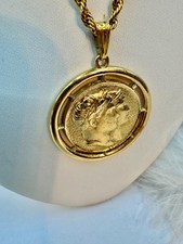 Ciondolo vintage Monet Napoleone & M. Luisa d'Autriche con catena 22" tono oro RARO