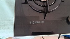 Vendo bellissimo piano cottura 5 fuochi vetroceramica INDESIT. Ottimo stato.