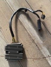 ✅ Regolatore Raddrizzatore