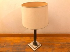 Lampada con base in marmo