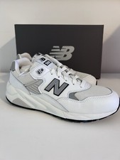 New Balance MT580 in bianco