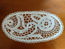  CENTRO TAVOLA OVALE  - LAVORAZIONE TOMBOLO  - CM 44 x  23